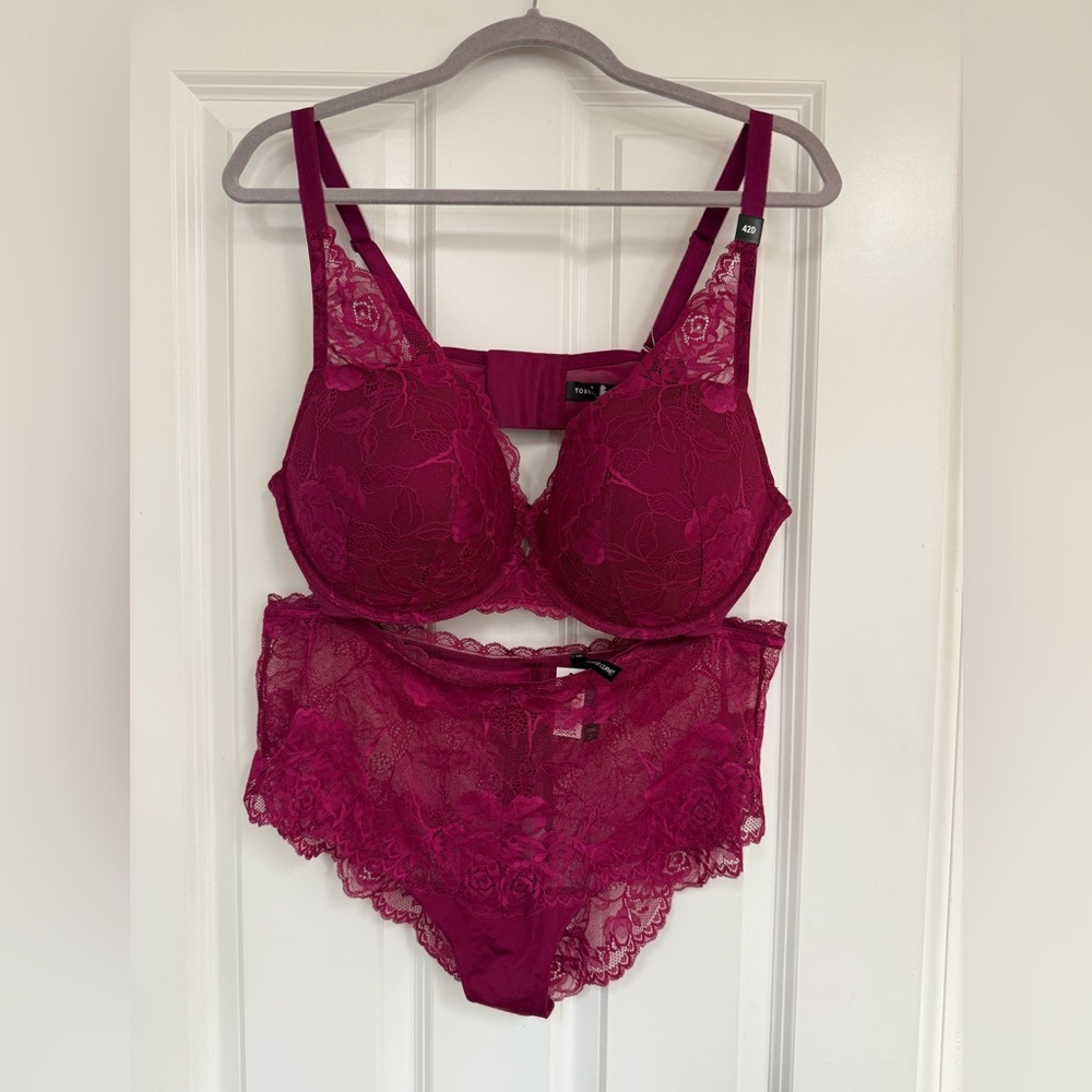 Torrid Pink Lace Bra and Panty Set